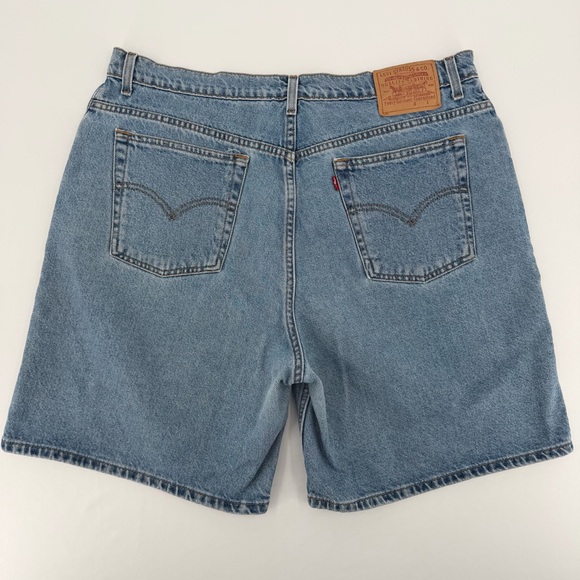 Levi's Light Wash Baggy Jorts Size 20 - Picture 2 of 8